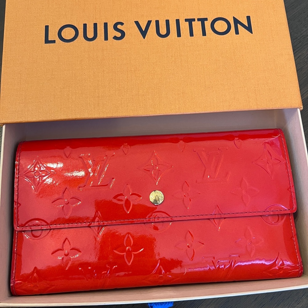 LV Red Vernis Wallet